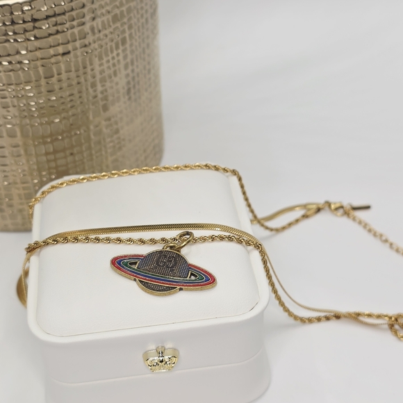 Gucci Gold Pendant Necklace. Atolea 18kt Gold PVD , Stainless Stell Chain. - Picture 5 of 6